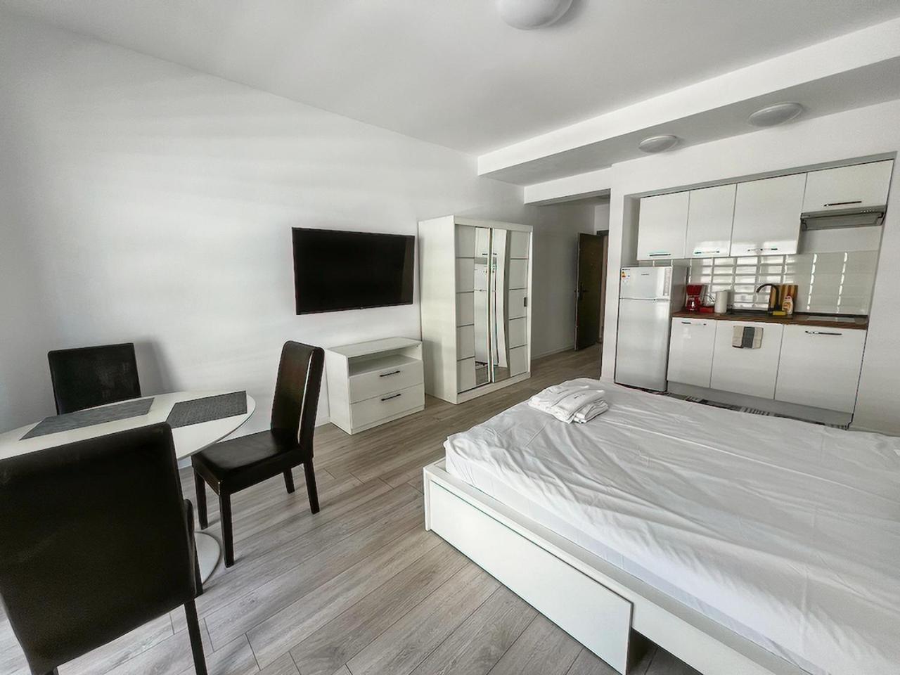 Black Sea Booking - Helsinki มามายา ภายนอก รูปภาพ